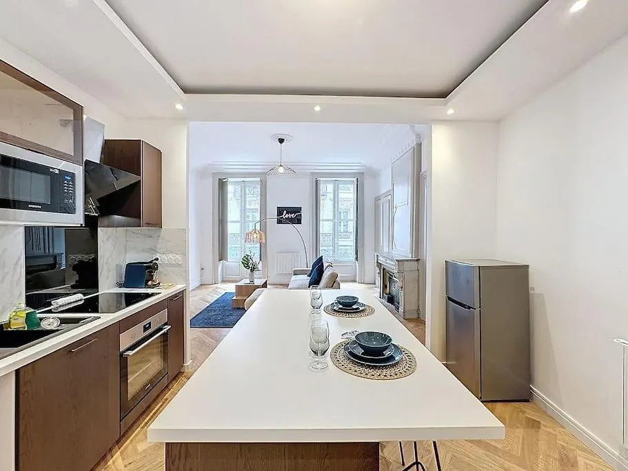 My Home Victor Hugo 1 Lyon